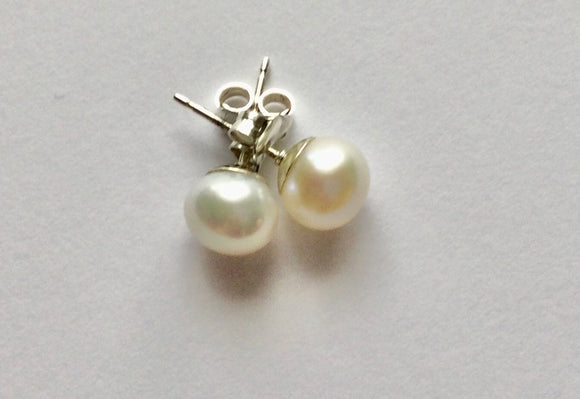 Fresh  Water Button Stud Pearls