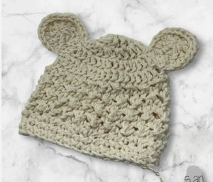 Baby bear cotton beanie off white