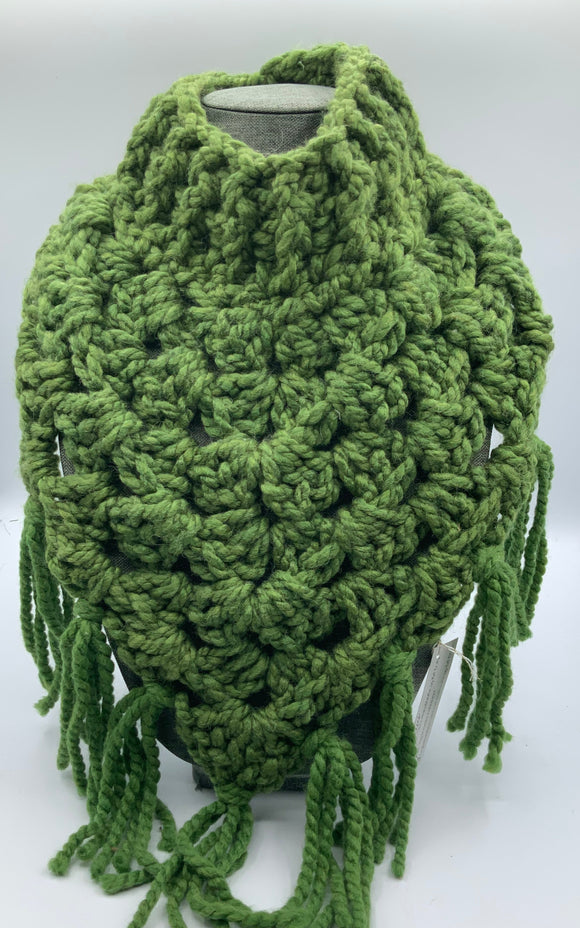 Crocheted triangle cowl, green