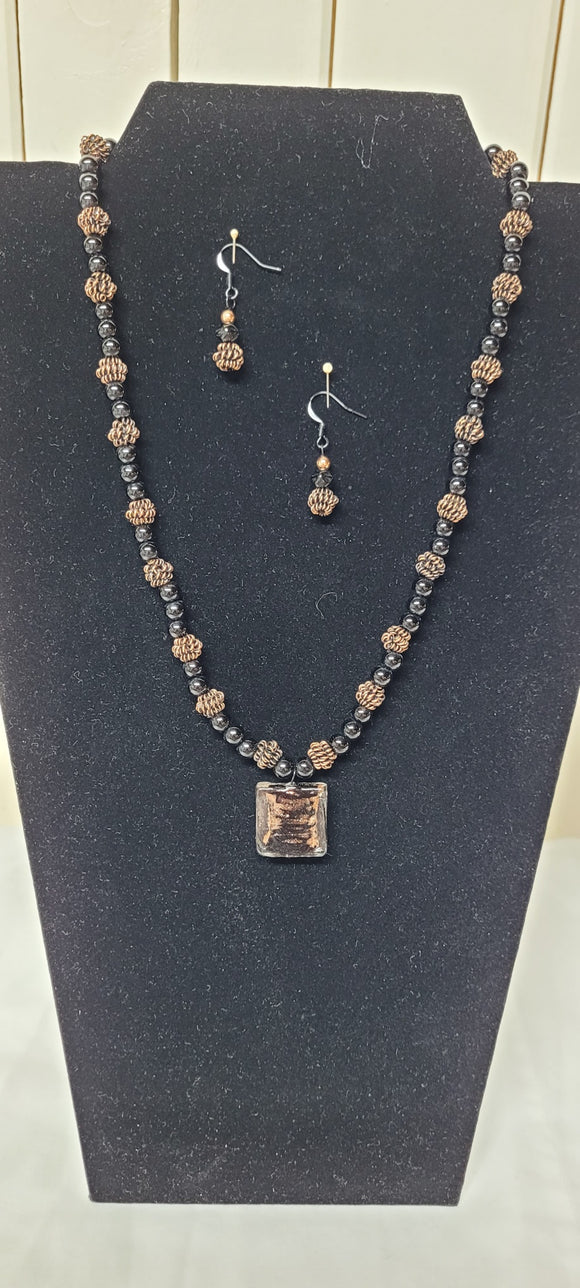 NE23026 Necklace & earrings Black.copper beads