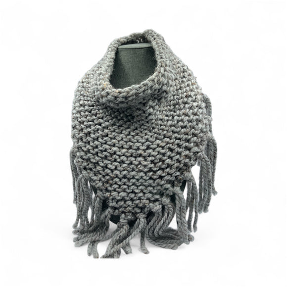 Triangle scarf, grey