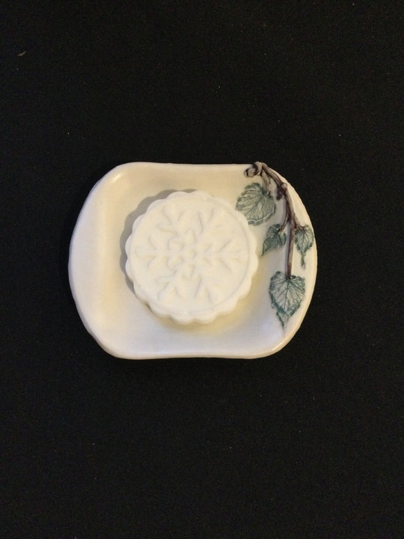 Misc. Dish with soap- grapevine -square